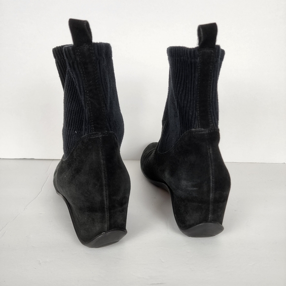 Aquatalia suede ankle wedge booties, size 8 - Picture 4 of 6